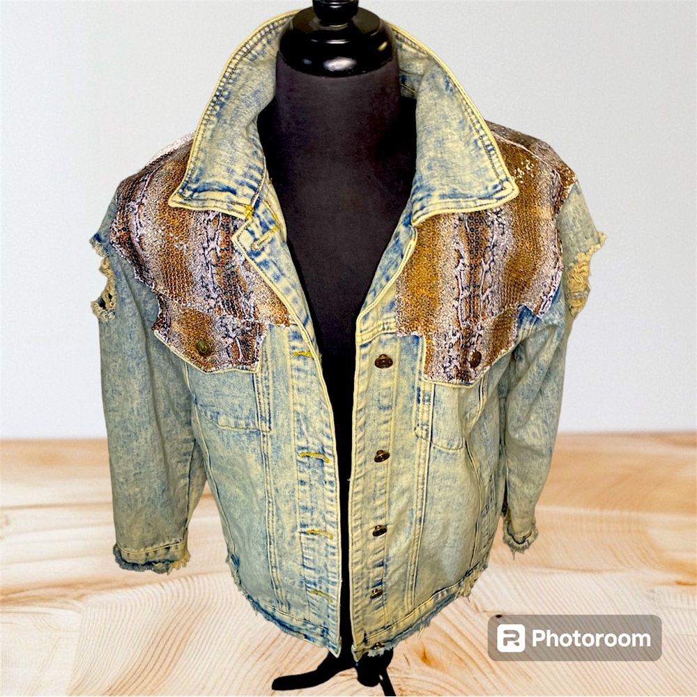 L&B‎ Lucky & Blessed Distressed Denim & Python Sequin Jacket M/L EUC